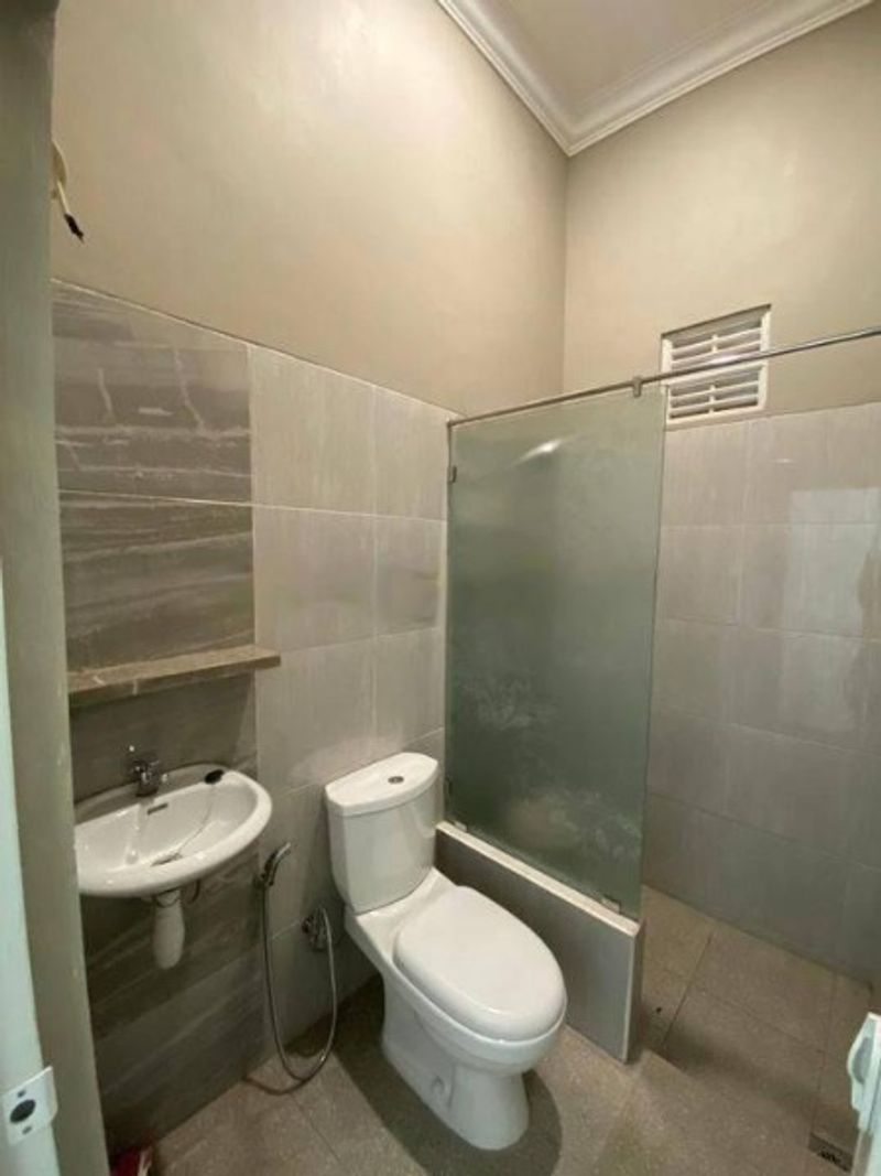 Rumah Cantik di KOTA SURABAYA, Jawa Timur - 5