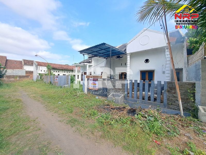 Dijual Rumah Klasik di mendut tamanbaru banyuwangi, Jawa Timur - 2