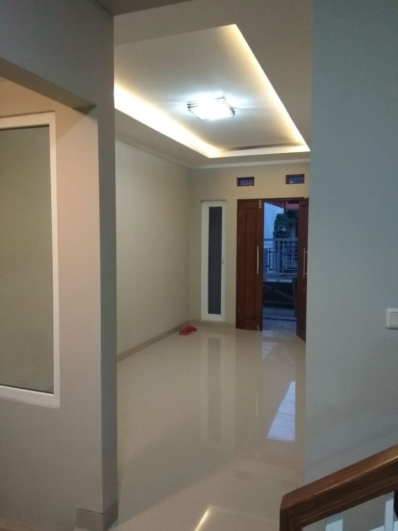 Rumah Tingkat Murah Di Perumnas 1 Bekasi Barat - 2