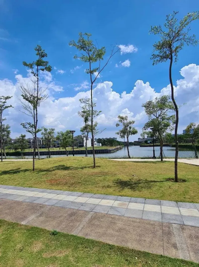 Dijual Cepat Rumah 2 Lantai Golf Island Cluster Piano - 4