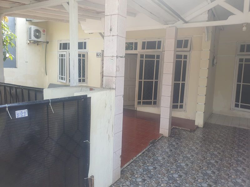 Rumah Dijual di Bekasi Barat, Kota Bekasi — 3 KT, 2 KM