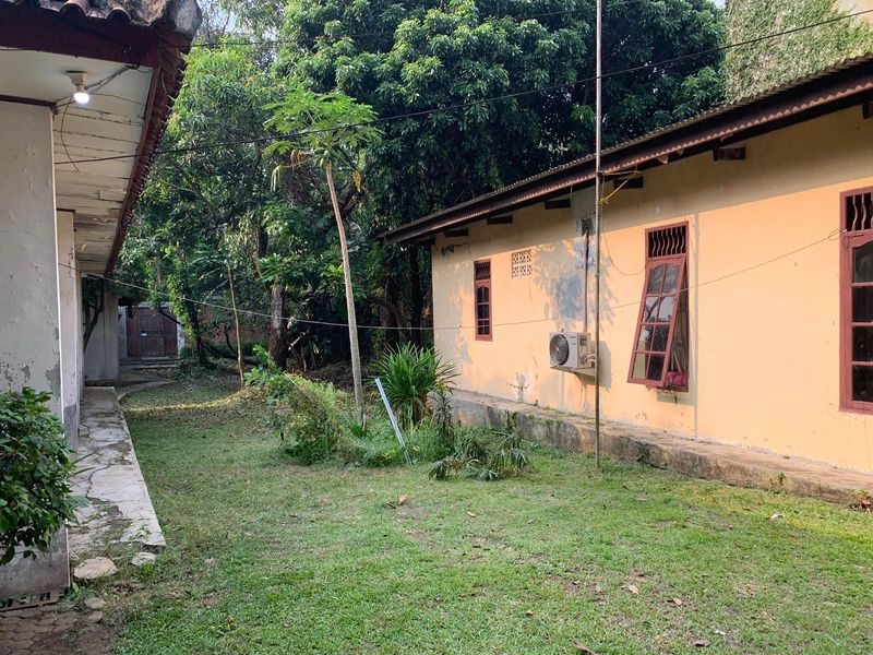 Dijual Tanah + Bangunan di Jl.Abdul Gani - Rempoa - 2