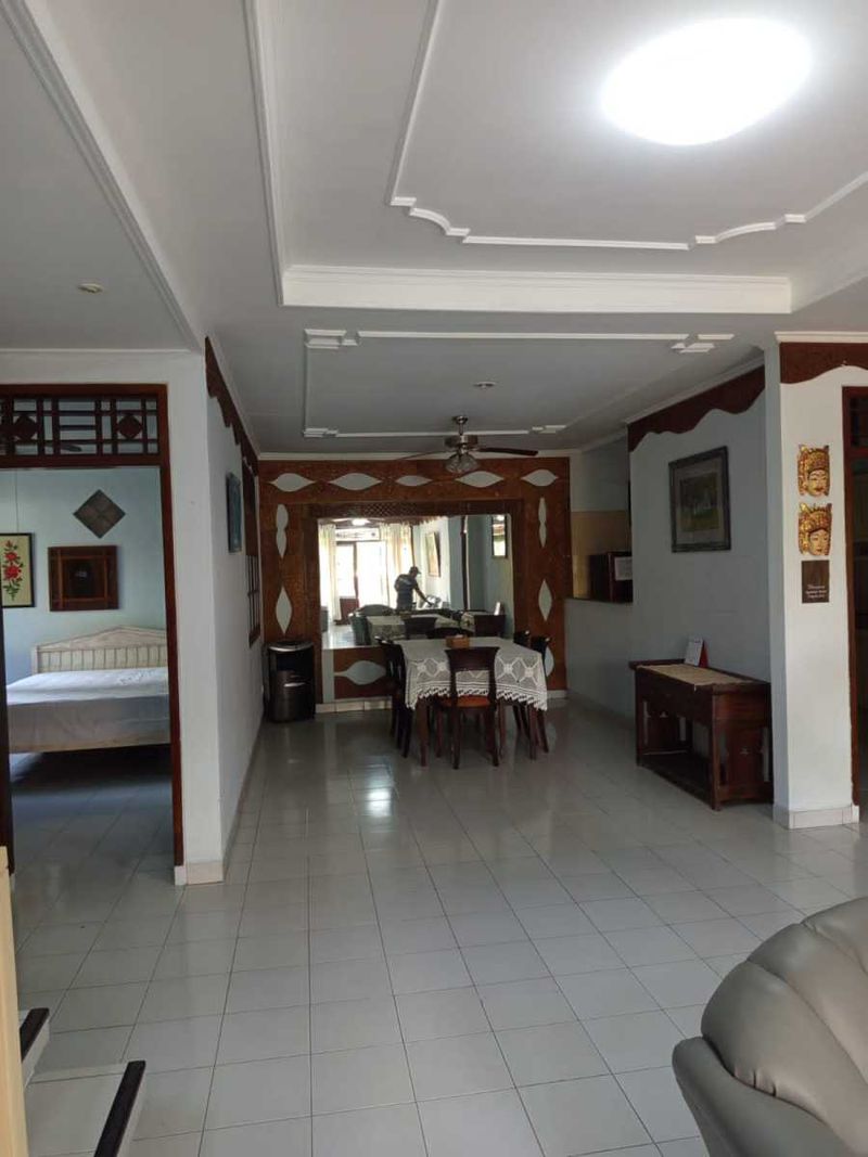 Sewa Rumah Hadap Selatan 2 Lantai 4+1 Kamar Pulau Galang Dekat TSM Pemogan - 2