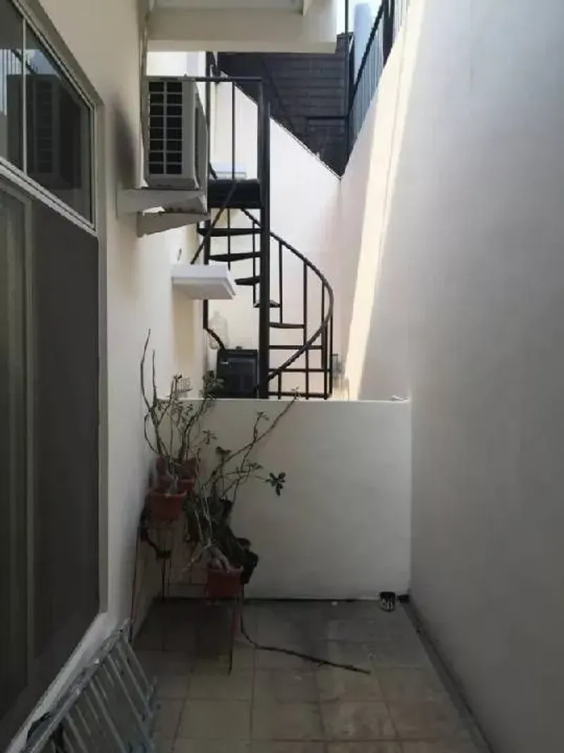 Rumah Dijual di Penjaringan, Kota Jakarta Utara — 4 KT, 3 KM