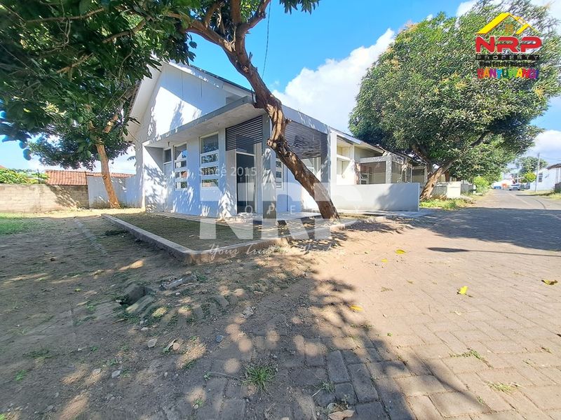  Dijual Rumah Modern di kabupaten banyuwangi, Jawa Timur - 2