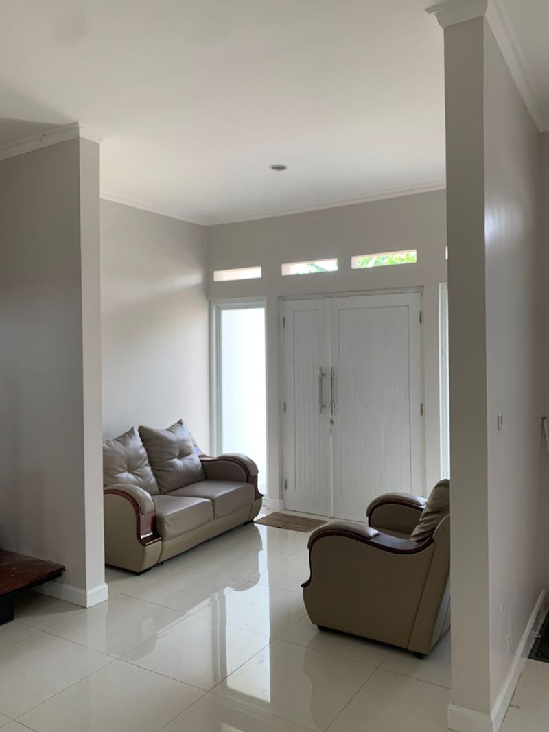  Di Jual Rumah Nyaman dengan Lokasi Strategis di Jl. Asri Tangerang - 5