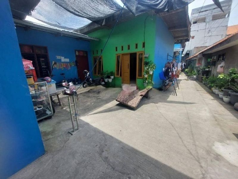 Rumah Dijual di Bubutan, Kota Surabaya — 3 KT, 2 KM