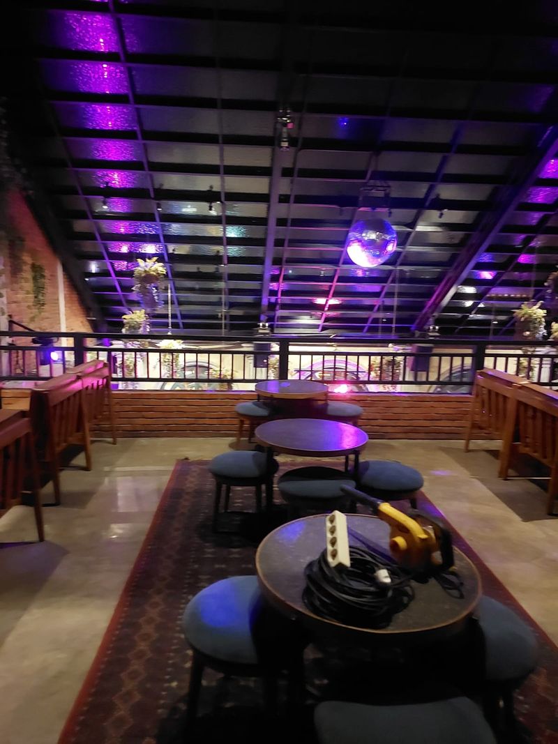 Gedung dijual di Senopati - 3