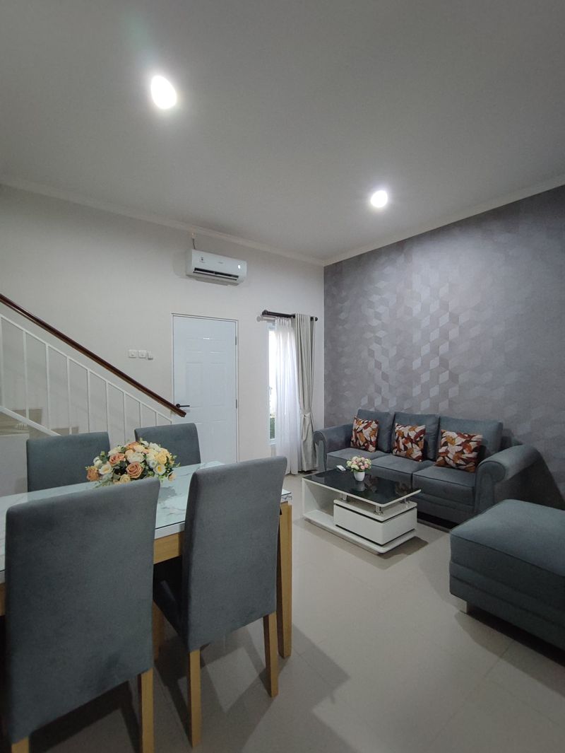 Di Jual Rumah Cantik  2 lantai di Matraman Jakarta Timur - 3