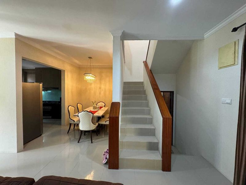 Dijual Rumah Hadap Utara 2 Lantai 2 Kamar Muka Kuning Batam Kepulauan Riau - 2