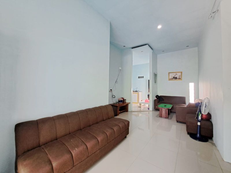 Dijual Rumah 2 Lantai Full Furnished + Kolam Renang di Desa Kelir, Banyuwangi - 5