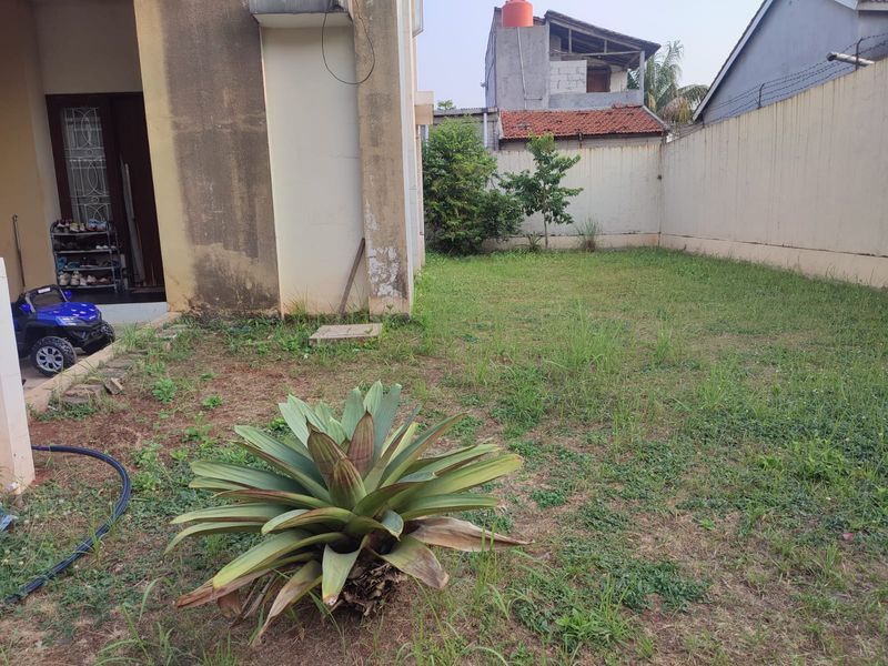 Rumah Dijual di Tangerang, Kota Tangerang — 4 KT, 2 KM