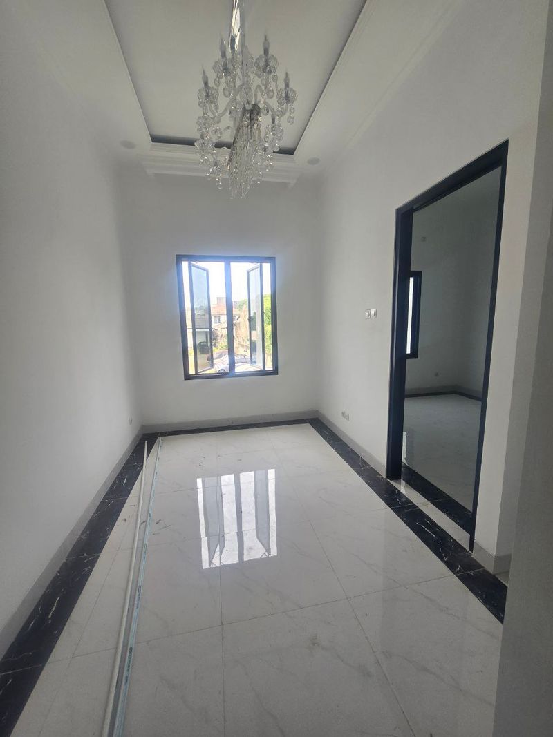 Rumah Mewah Pondok Bambu Duren Sawit Jakarta Timur Dekat Stasiun Klender - 5