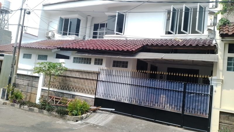 Rumah Dijual di Palmerah, Kota Jakarta Barat — 4 KT, 4 KM