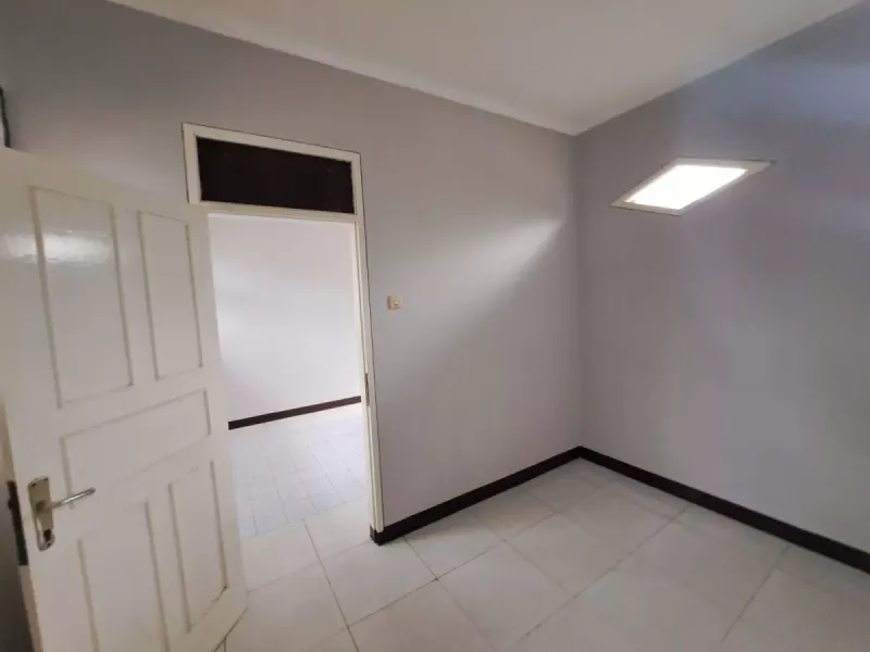 Rumah Mewah Pesanggrahan Jaksel, Siap Huni Bisa KPR - 3