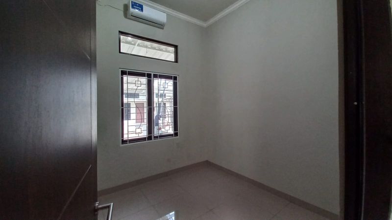Rumah siap huni di cilodong depok - 2