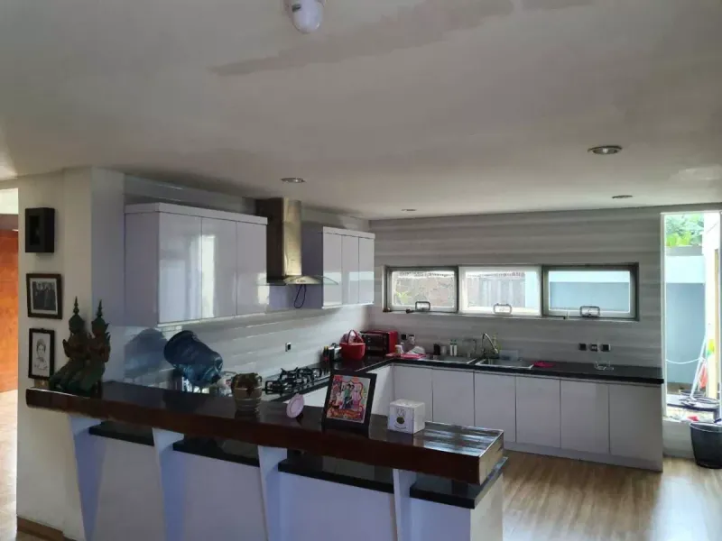 RUMAH 2 LANTAI MERUYA SELATAN JAKARTA BARAT - 2