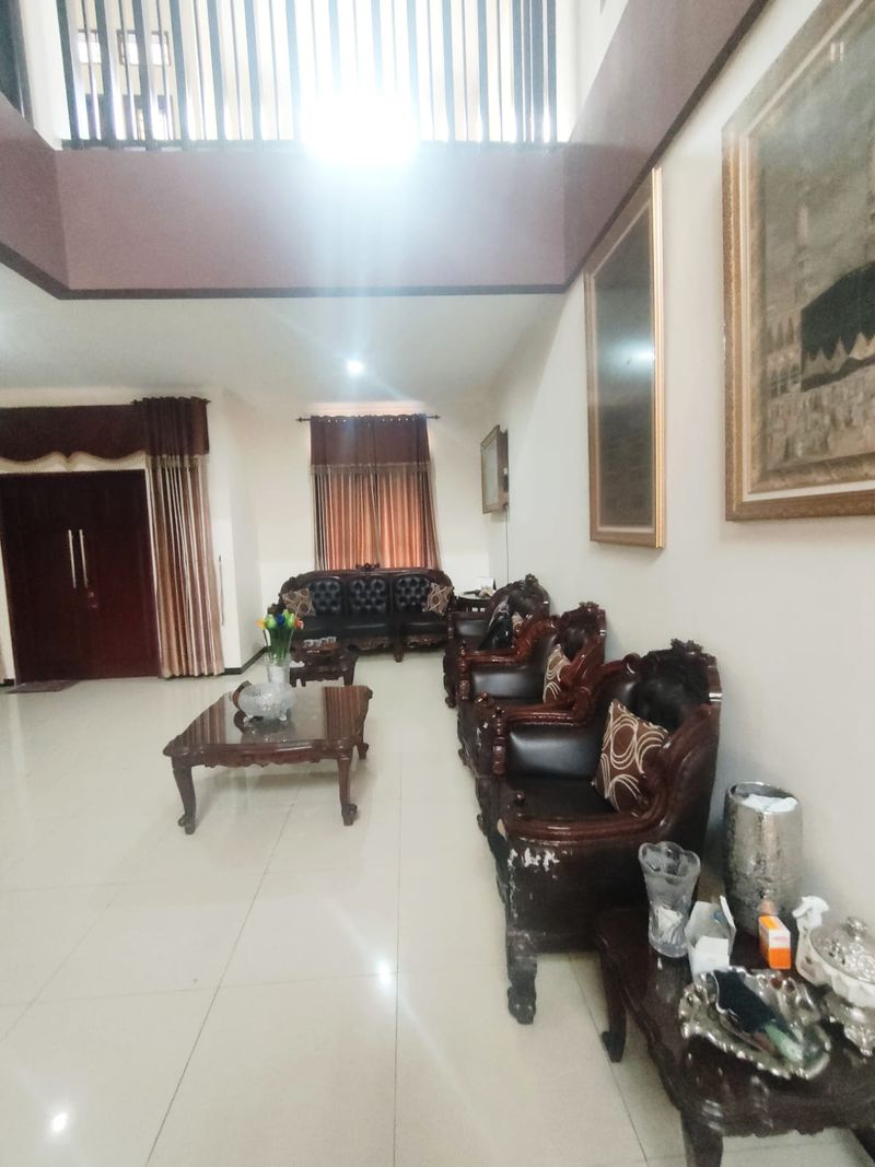 Di Jual rumah mewah harga bersahabat di Bekasi Barat - 4