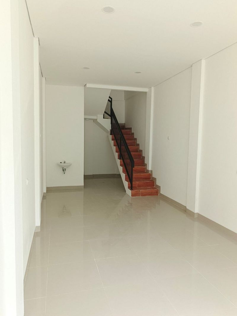 Ruko Murah Duren Sawit Jakarta Timur, Pinggir Jalan Raya Akses dan Lokasi Strategis Di Jakarta Timur  - 3