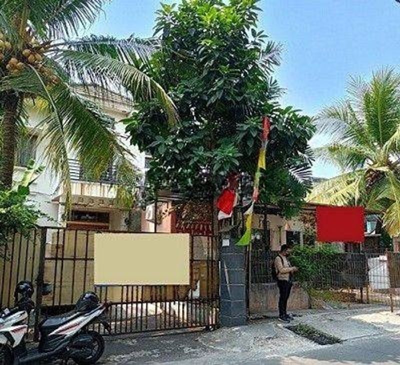 Selangkah ke Pondok Indah dan Terogong Raya, Rumah Murah di Cilandak Barat - 3