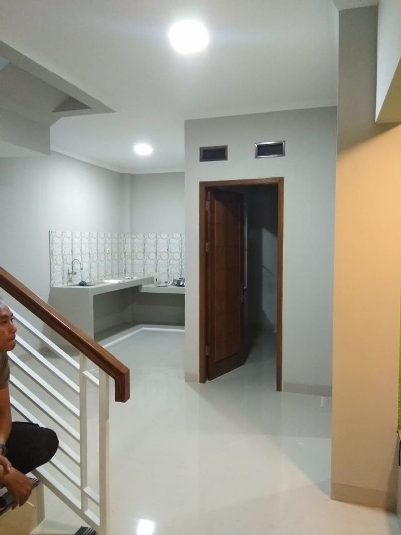 Rumah Tingkat Murah Di Perumnas 1 Bekasi Barat - 3