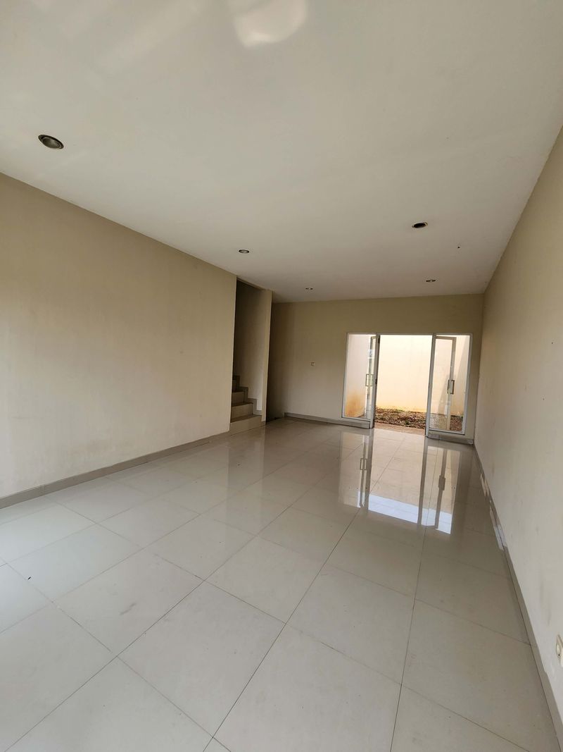 Dijual Rumah Minimalis East View Residence, Mustika Jaya, Kota Bekasi Dekat Pintu Toll - 4