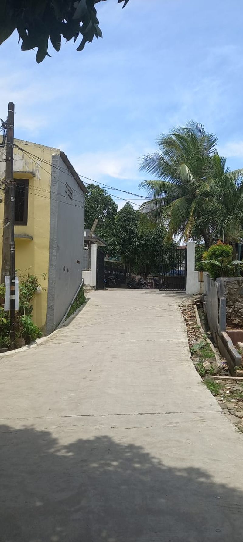 Dijual rumah dan kios murah di Binong permai - 5