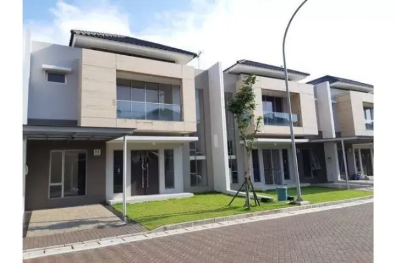 Rumah Dijual di Penjaringan, Kota Jakarta Utara — 4 KT, 4 KM