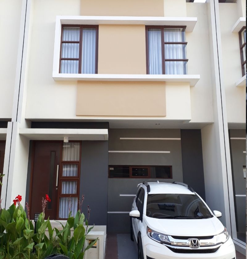 Rumah Dijual di Serpong, Kota Tangerang Selatan — 2 KT, 2 KM