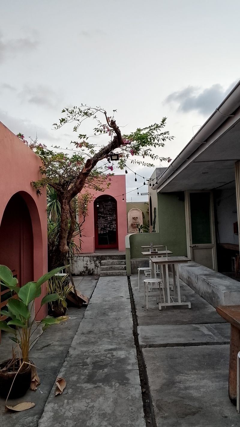 Properti Dijual di Depok, Kabupaten Sleman — 2 KT, 3 KM