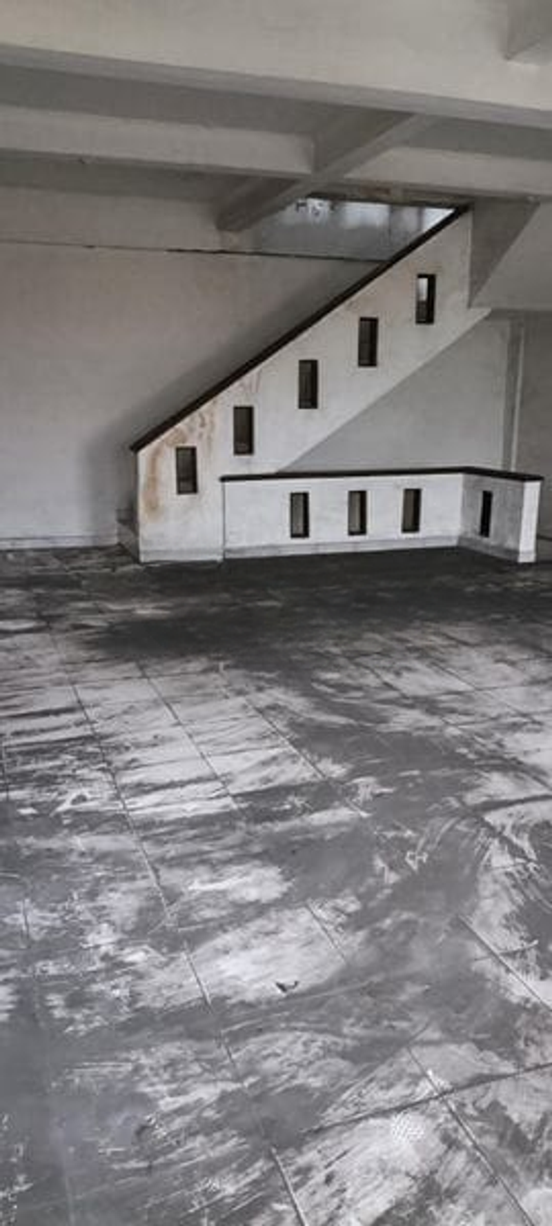 Sewa Min 3 Tahun Ruko Hadap Tenggara 3 Lantai 7×11 Delodpeken Tabanan - 2