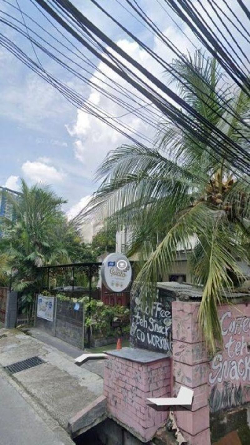 Selangkah ke Pondok Indah dan Terogong Raya, Rumah Murah di Cilandak Barat - 5