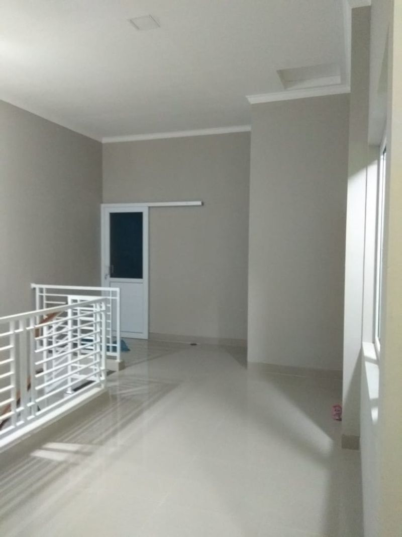 Rumah Tingkat Murah Di Perumnas 1 Bekasi Barat - 5