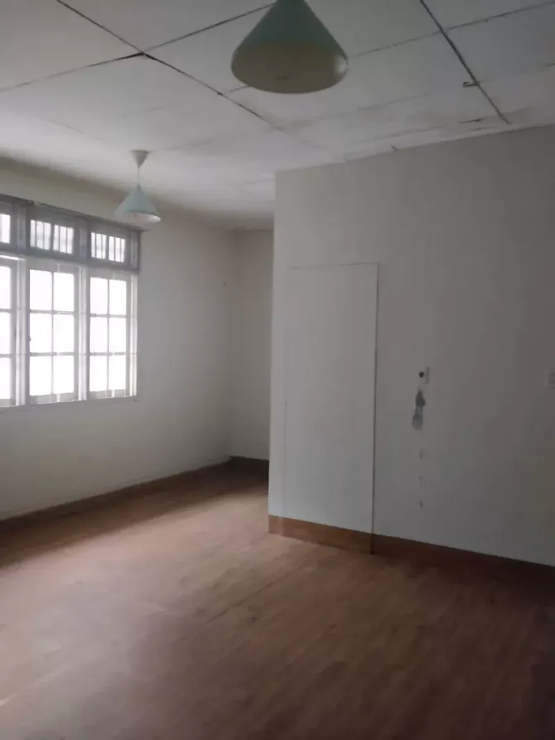 Dijual Cepat! Rumah 2 Lantai Siap Huni di Petojo, Jakarta Pusat - 3