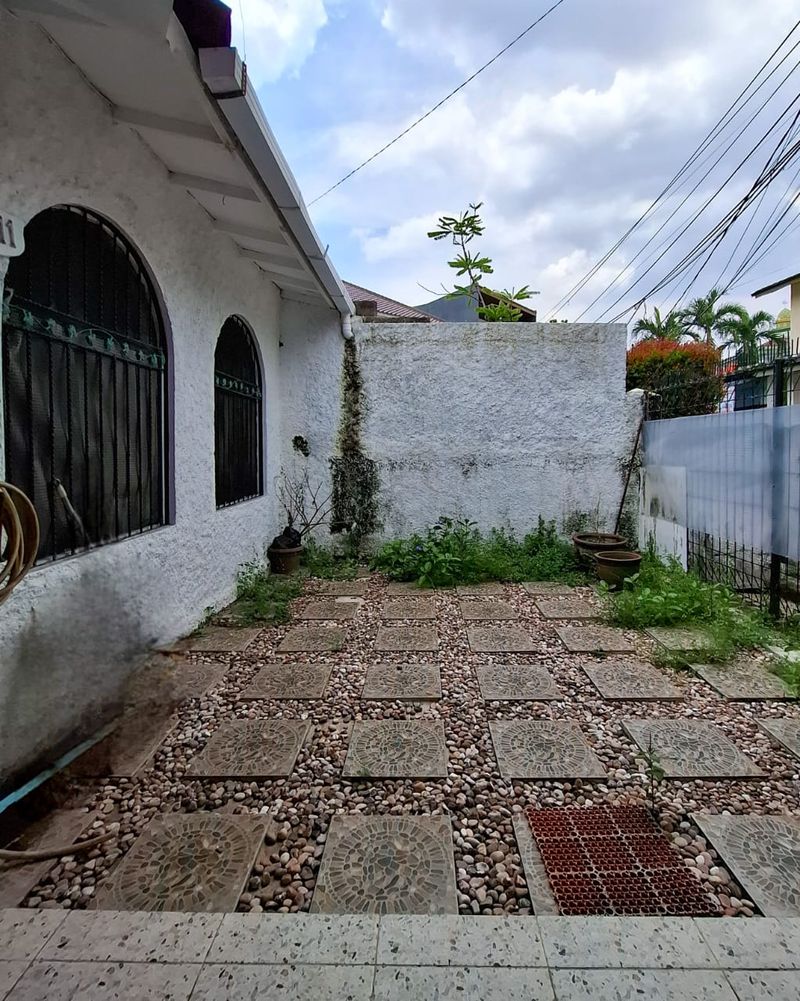 Rumah Dijual Lebak Lestari Indah Residence - 2
