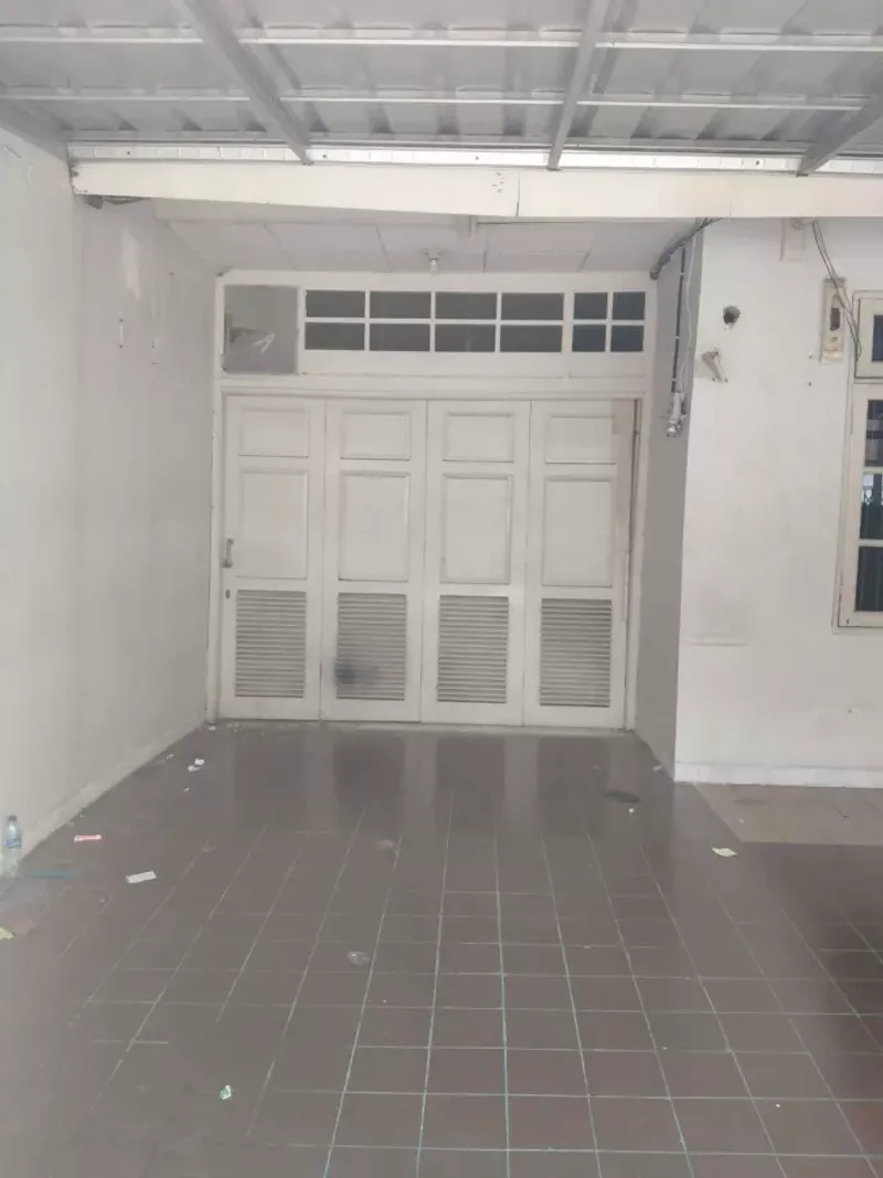 Dijual Cepat! Rumah 2 Lantai Siap Huni di Petojo, Jakarta Pusat - 4