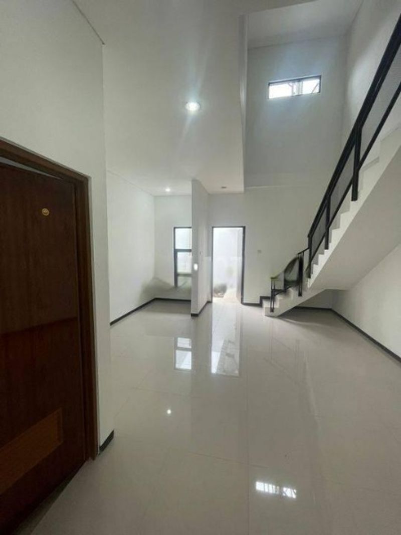 Rumah Dijual di Bandung Kulon, Kota Bandung — 3 KT, 3 KM
