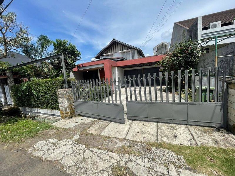 Rumah Dijual di Sukasari, Kota Bandung — 4 KT, 4 KM