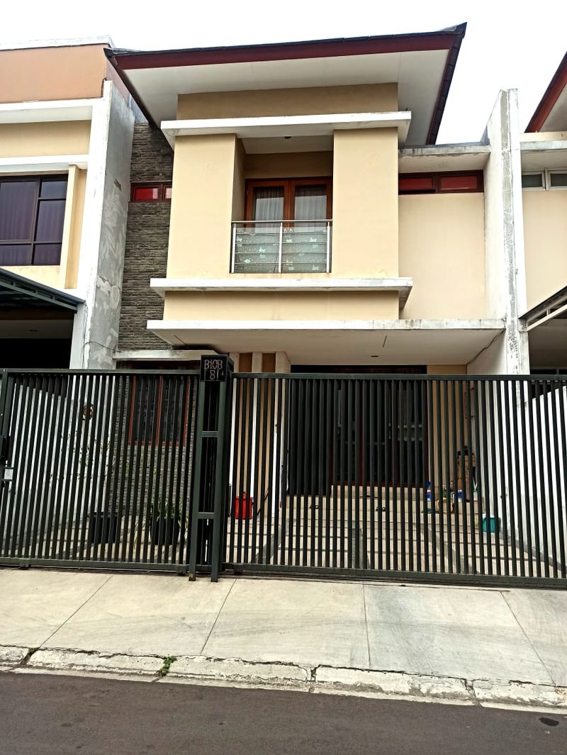 Rumah Dijual di Kelapa Gading, Kota Jakarta Utara — 3 KT, 3 KM