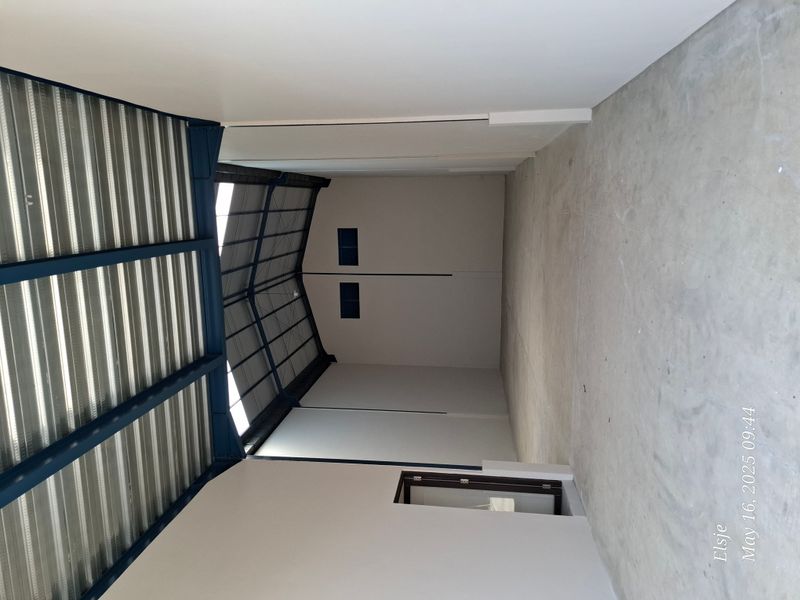 Dijual Gudang Bebas Banjir Eraprima Toha - 3