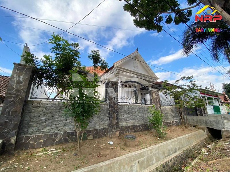 Dijual Rumah Second dan Kos-Kosan Produktif di Singotrunan - Banyuwangi - 4