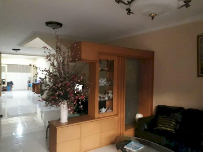 Rumah Dijual di Penjaringan, Kota Jakarta Utara — 5 KT, 3 KM