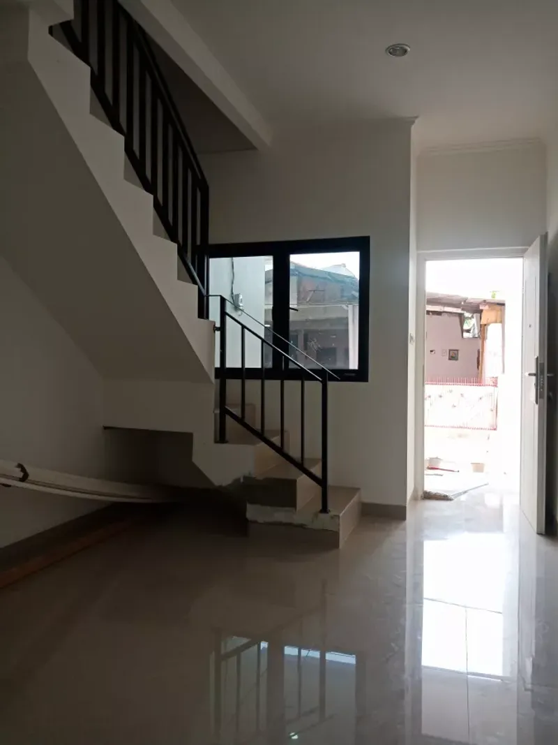 Rumah Mewah 3 Lantai SHM di Rawasari Jakarta Pusat Dekat Grand Pramuka - 3