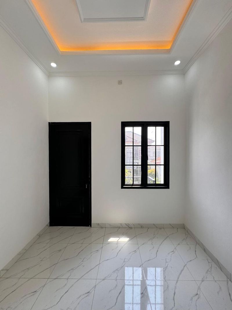 Dijual Rumah 2Lt siap huni strategis  - 3