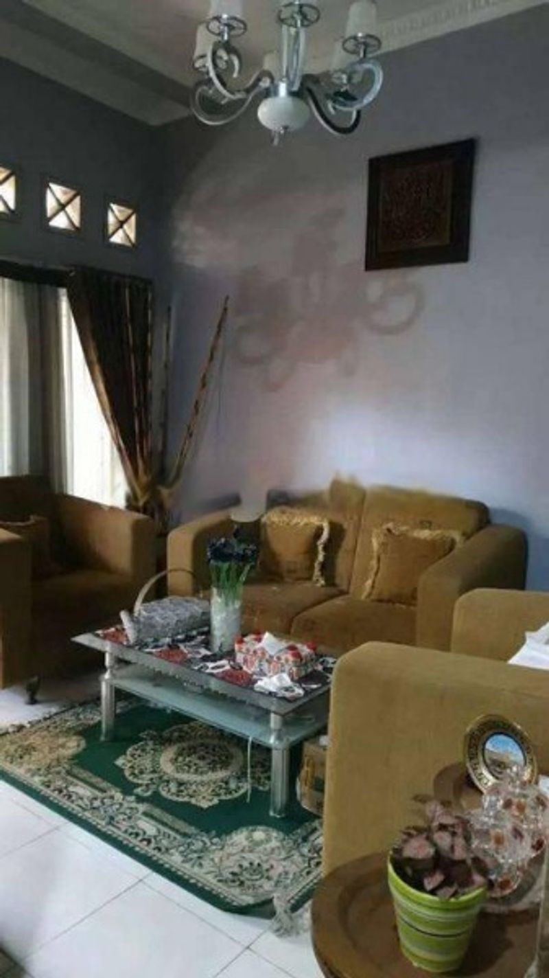 Rumah Cantik di KOTA SURABAYA, Jawa Timur - 3