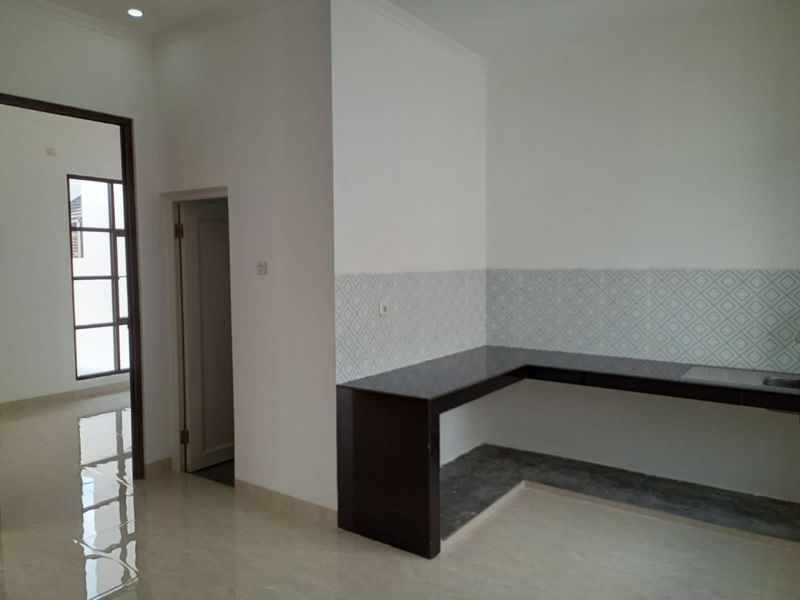 Dijual Rumah Premium 2 Lantai Dekat Stasiun di kota bekasi, Jawa Barat - 2