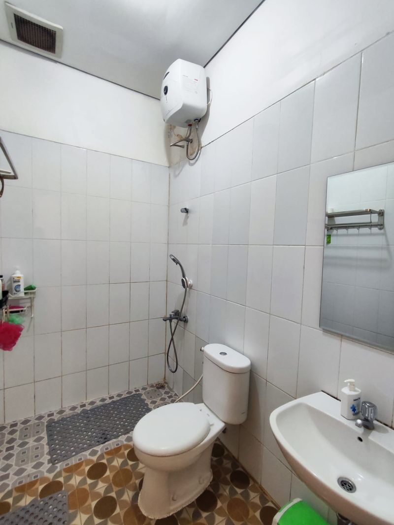 Dijual Rumah Cantik FULL FURNISHED Dalam Cluster di Jalan Cipayung Raya Jakarta Timur - 2