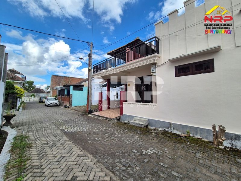 Dijual Rumah Second 2 Lantai di Brawijaya Residence - Banyuwangi Kota - 2