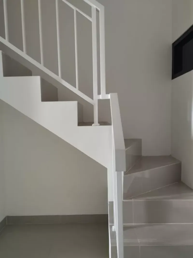 Rumah Modern 2 Lantai di Sunter Agung Jakarta Utara - 3