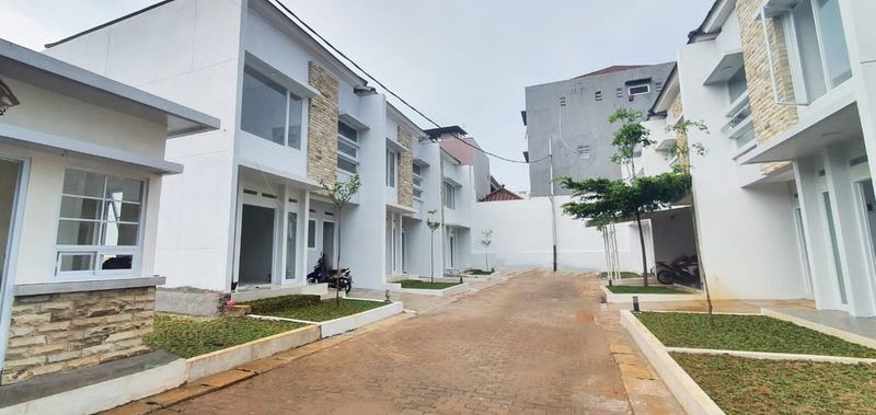 Turun Harga, Rumah Siap Huni Dalam Kompleks Cluster Di Kreo Larangan Ciledug Kota Tangerang - 2